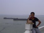 1052R0015353_small.jpg